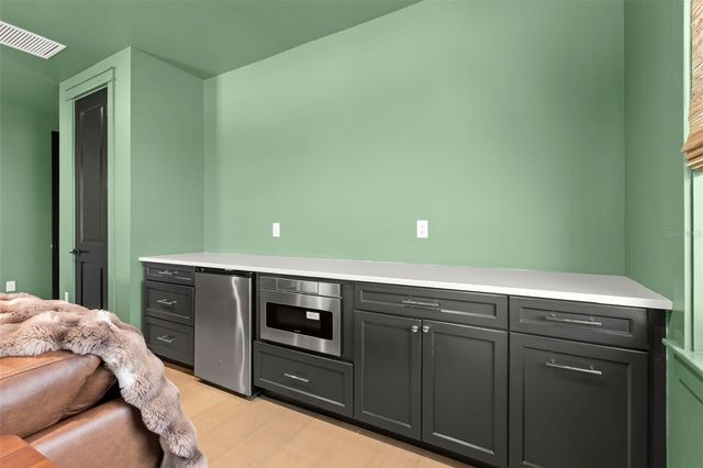 4103 W ZELAR STREET, Tampa, FL 33629