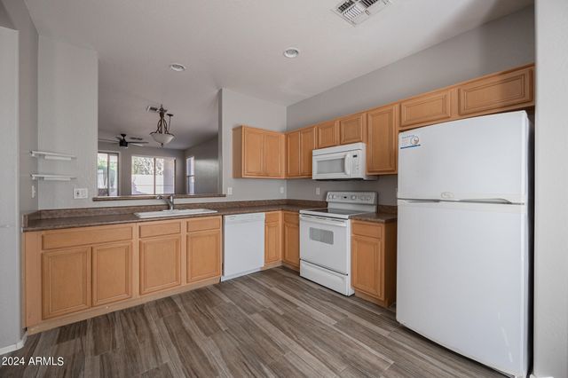 7312 E MILLS Street, Mesa, AZ 85207