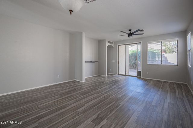 7312 E MILLS Street, Mesa, AZ 85207