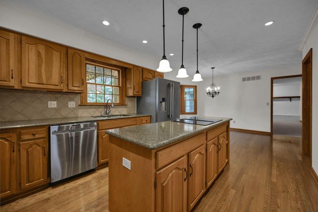 410 Fern Hill Drive, Granville, OH 43023