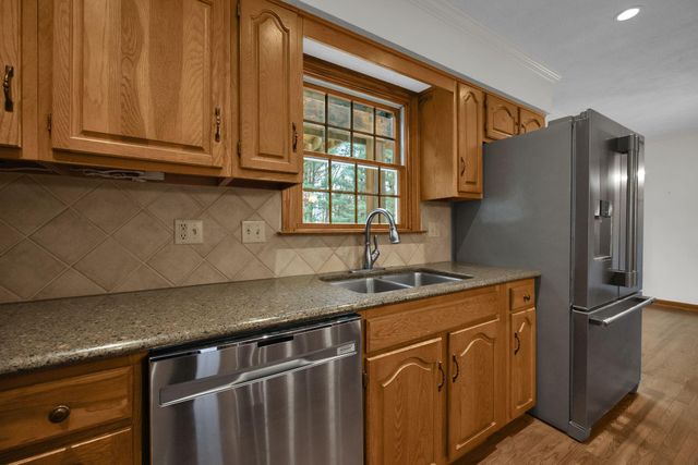 410 Fern Hill Drive, Granville, OH 43023