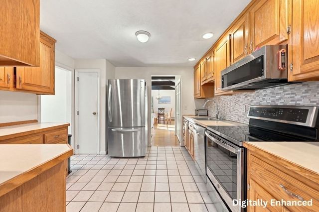 105 Dodd Drive, Holliston, MA 01746
