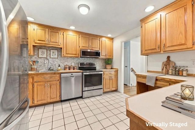 105 Dodd Drive, Holliston, MA 01746