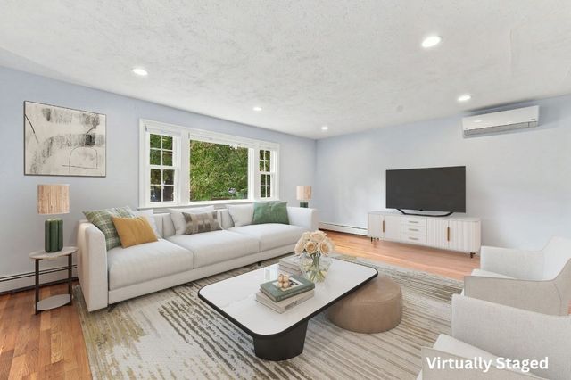 105 Dodd Drive, Holliston, MA 01746