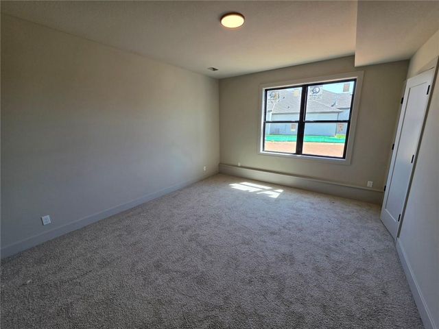 23905 W 112th Terrace, Olathe, KS 66061