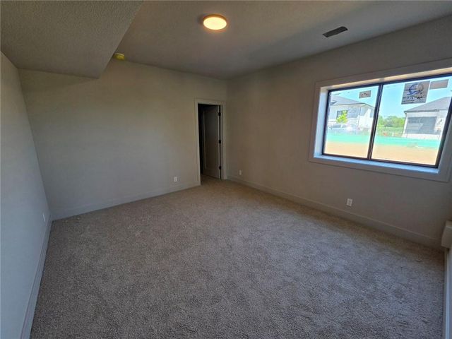 23905 W 112th Terrace, Olathe, KS 66061