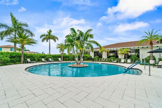 11356 SW Pietra Way, Port St. Lucie, FL 34987