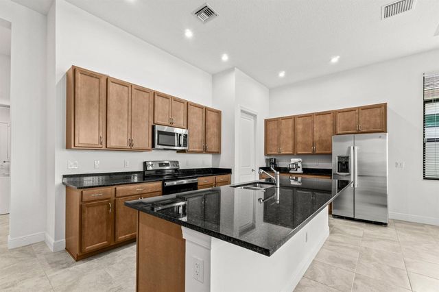 11356 SW Pietra Way, Port St. Lucie, FL 34987