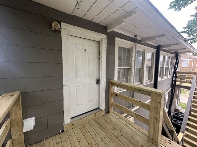819 N Marsalis Avenue D, Dallas, TX 75203