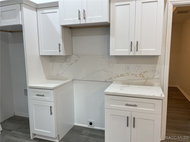 35 Sequoia Trail, Ocklawaha, FL 32179