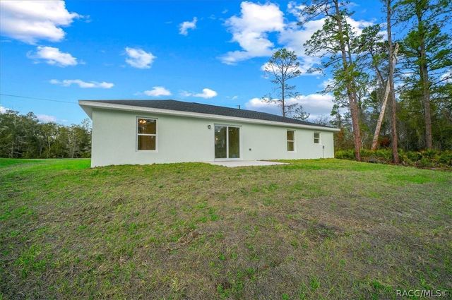 35 Sequoia Trail, Ocklawaha, FL 32179