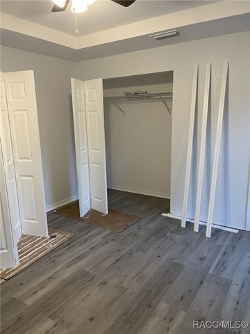 35 Sequoia Trail, Ocklawaha, FL 32179