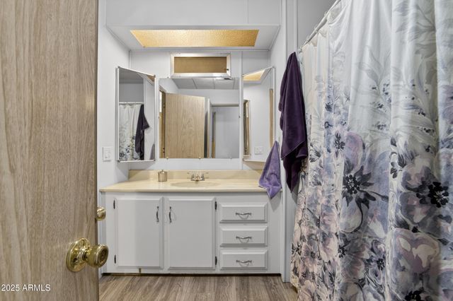 7300 N 51ST Avenue G142, Glendale, AZ 85301