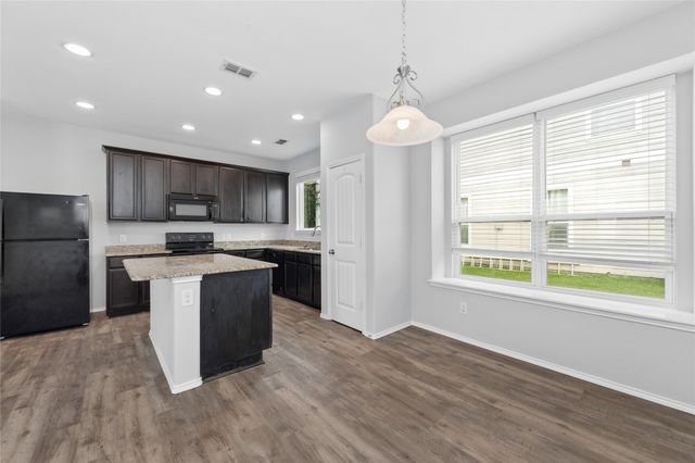 1009 Providence Boulevard, Providence Village, TX 76227