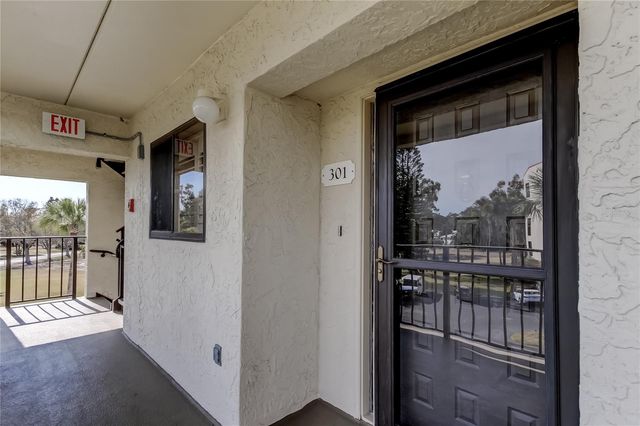 9450 HARBOR GREENS WAY 301, Seminole, FL 33776