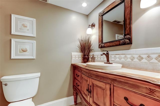 9450 HARBOR GREENS WAY 301, Seminole, FL 33776