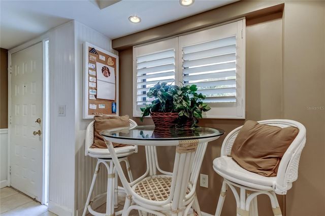 9450 HARBOR GREENS WAY 301, Seminole, FL 33776