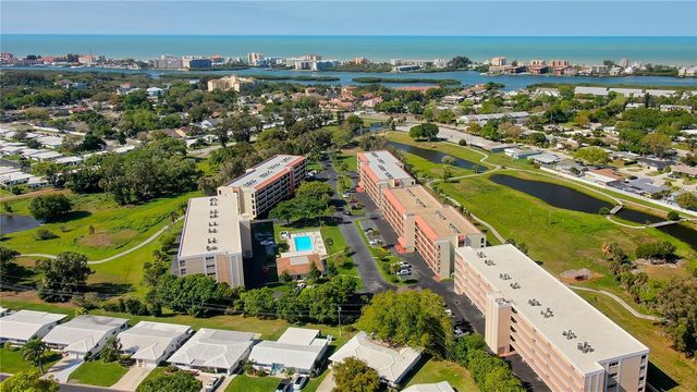 9450 HARBOR GREENS WAY 301, Seminole, FL 33776