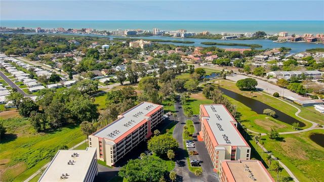 9450 HARBOR GREENS WAY 301, Seminole, FL 33776