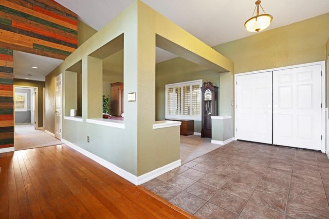 11317 Wild Oak Dr, Oakdale, CA 95361