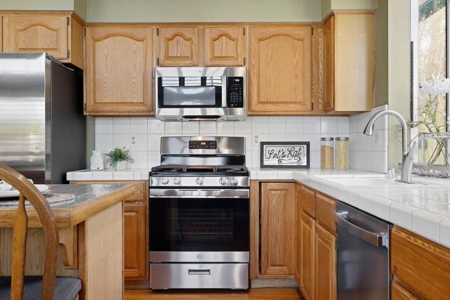 11317 Wild Oak Dr, Oakdale, CA 95361