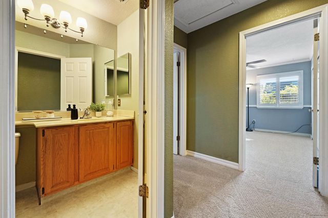 11317 Wild Oak Dr, Oakdale, CA 95361