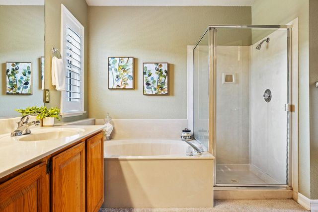 11317 Wild Oak Dr, Oakdale, CA 95361