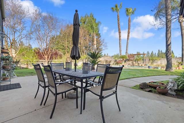 11317 Wild Oak Dr, Oakdale, CA 95361