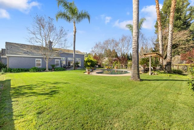 11317 Wild Oak Dr, Oakdale, CA 95361