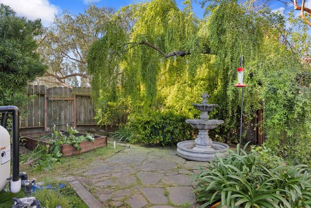 11317 Wild Oak Dr, Oakdale, CA 95361