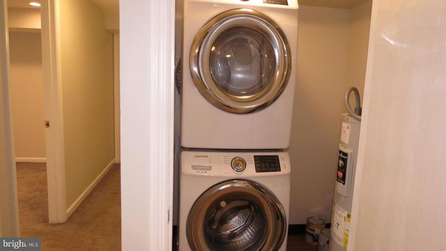 93 KENWOOD DR, Sicklerville, NJ 08081