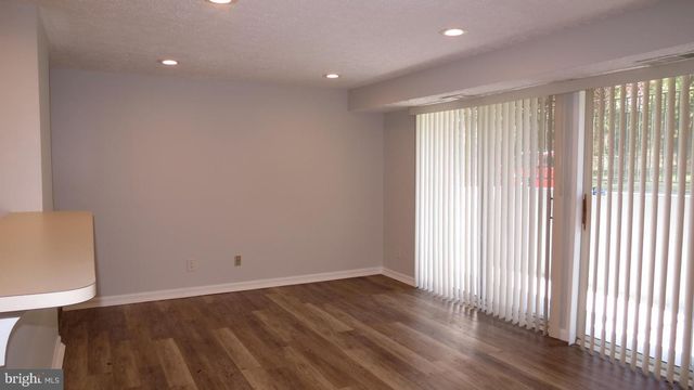 93 KENWOOD DR, Sicklerville, NJ 08081