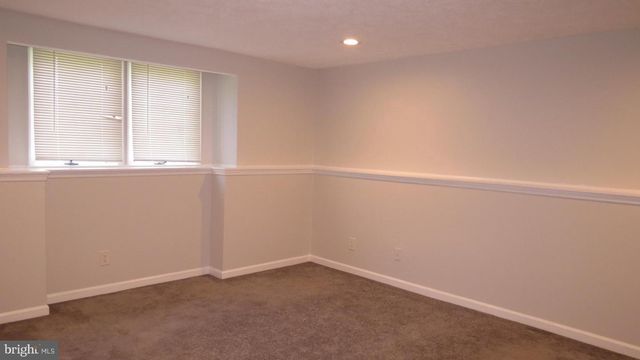 93 KENWOOD DR, Sicklerville, NJ 08081