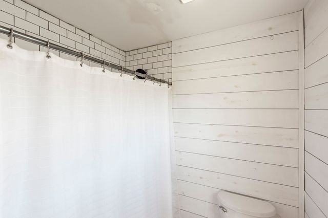 531 Governor Hall Rd, Castalian Springs, TN 37031