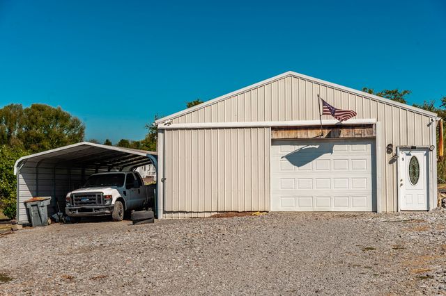 531 Governor Hall Rd, Castalian Springs, TN 37031