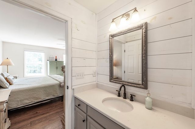 531 Governor Hall Rd, Castalian Springs, TN 37031