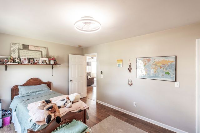 531 Governor Hall Rd, Castalian Springs, TN 37031