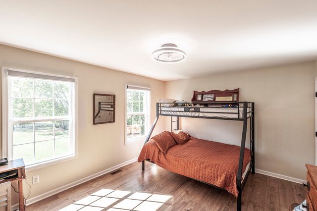 531 Governor Hall Rd, Castalian Springs, TN 37031