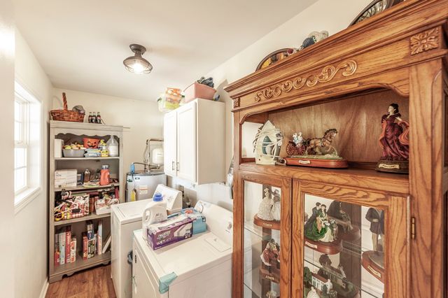 531 Governor Hall Rd, Castalian Springs, TN 37031