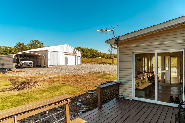 531 Governor Hall Rd, Castalian Springs, TN 37031