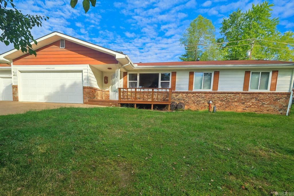 608 Broadmoor, Mountain Home, AR 72653