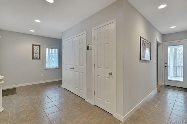 99 Summit Avenue, Central Valley, NY 10917