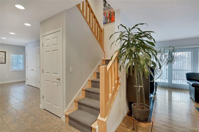 99 Summit Avenue, Central Valley, NY 10917