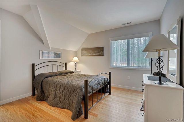 99 Summit Avenue, Central Valley, NY 10917