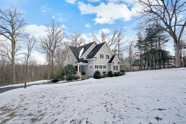 99 Summit Avenue, Central Valley, NY 10917