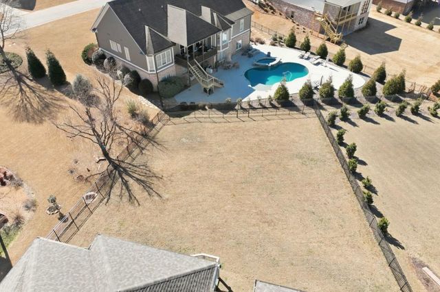 33 Baker Pond Court, Jefferson, GA 30549