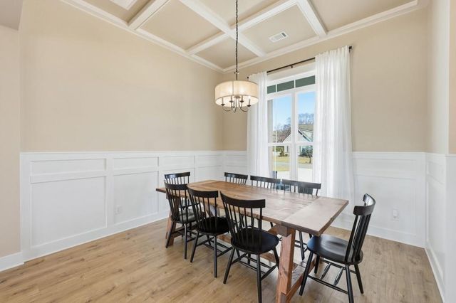 33 Baker Pond Court, Jefferson, GA 30549
