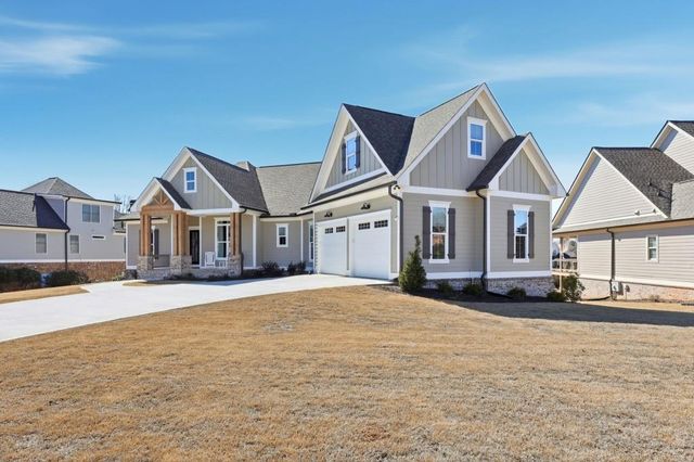 33 Baker Pond Court, Jefferson, GA 30549