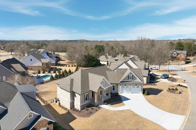 33 Baker Pond Court, Jefferson, GA 30549