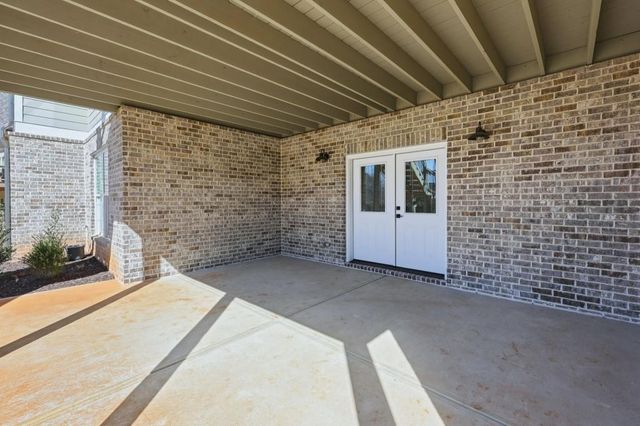 33 Baker Pond Court, Jefferson, GA 30549